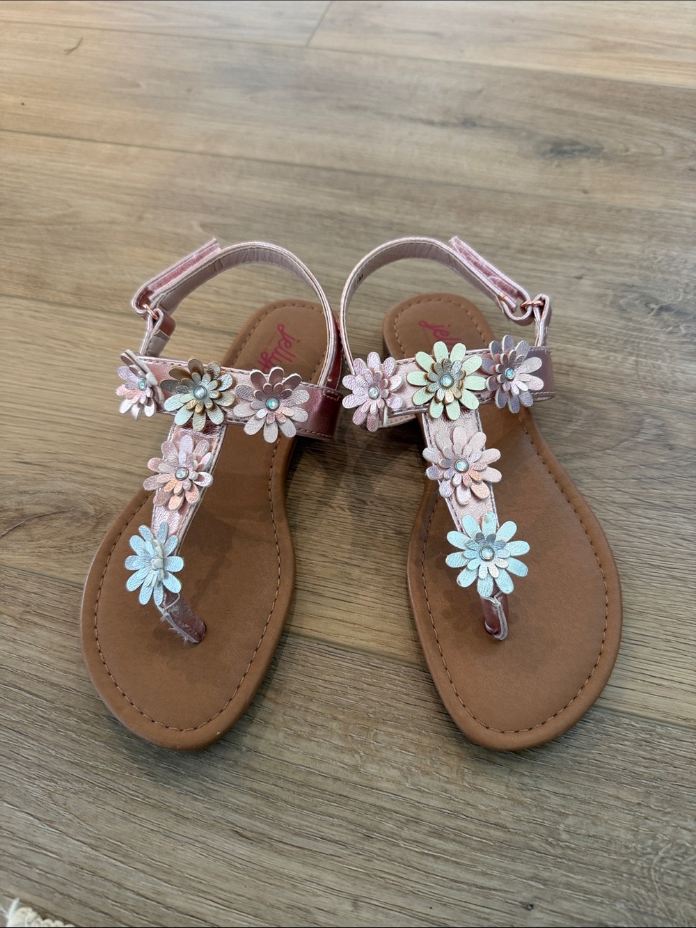 Girls sandals size 1